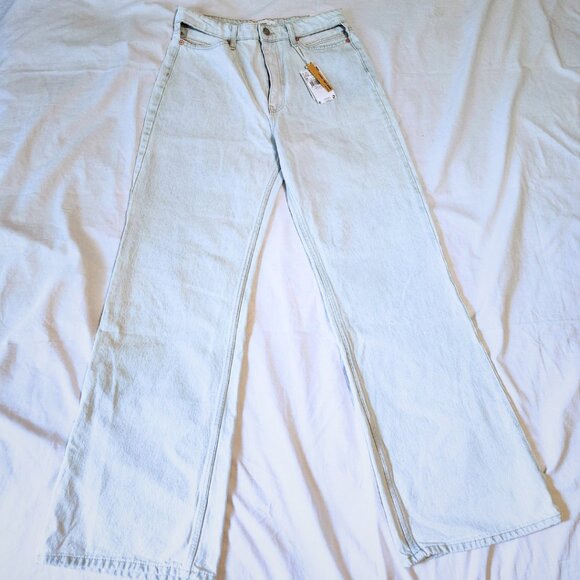 Mango "The Wide Leg Jeans" Light Wash | NWT & Cutout Pocket Detail | Size 8 US - Picture 1 of 12